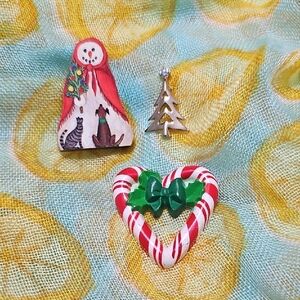 Festive Holiday Brooch Set